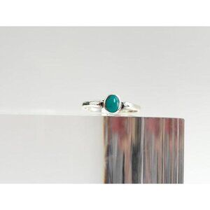 Minimalist Southwest Style Oval Turquoise Stone Vintage Ring - sz 6.5